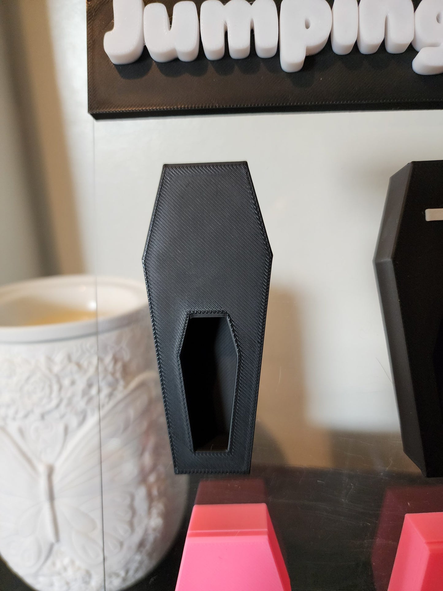 Jumping Spider Coffin Hides - Black Plain image