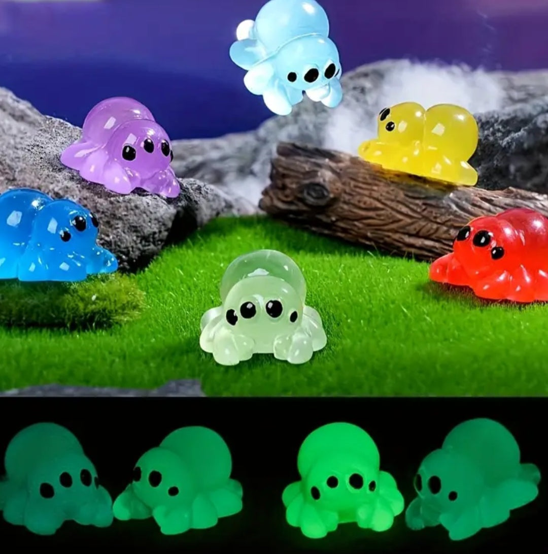Glow-in-the-Dark Spider Figures – Pack of 6 Creepy-Crawly Colors